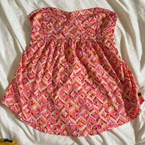 Roxy Vintage Y2K Strapless Babydoll Tunic Top Pink Orange Geometric Print